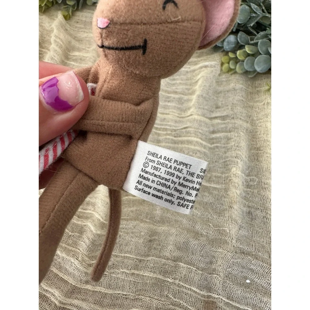 Sheila‎ Rae mouse finger puppet 1999 Kevin Henkes Peppermint Stick vintage book